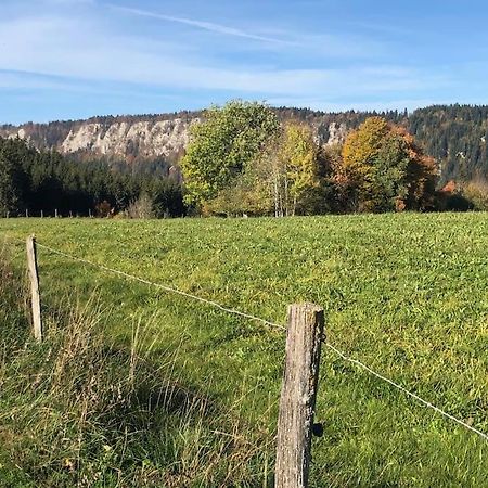 Nuit Insolite - La Cabane Du Haut-Doubs Les Gras Exteriör bild