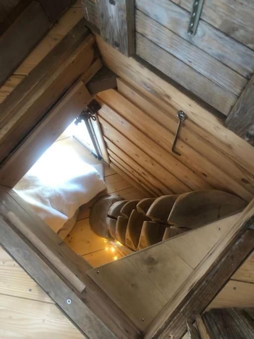 Nuit Insolite - La Cabane Du Haut-Doubs Les Gras Exteriör bild
